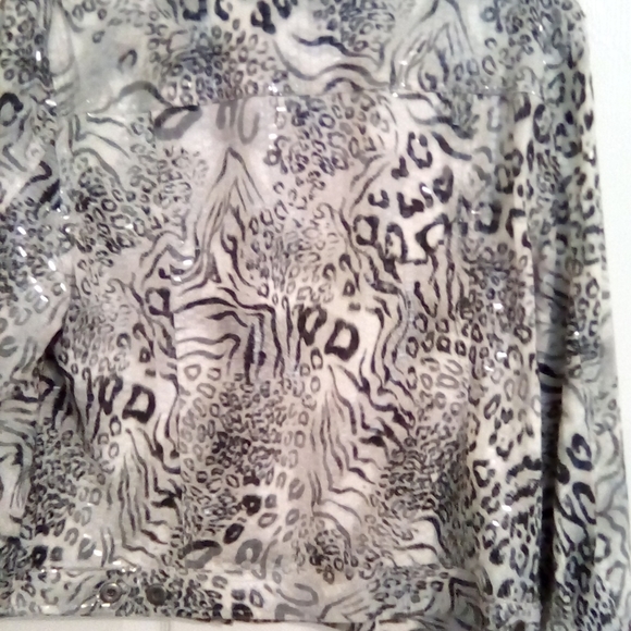 Jacket with Shimmer - Picture 5 of 6